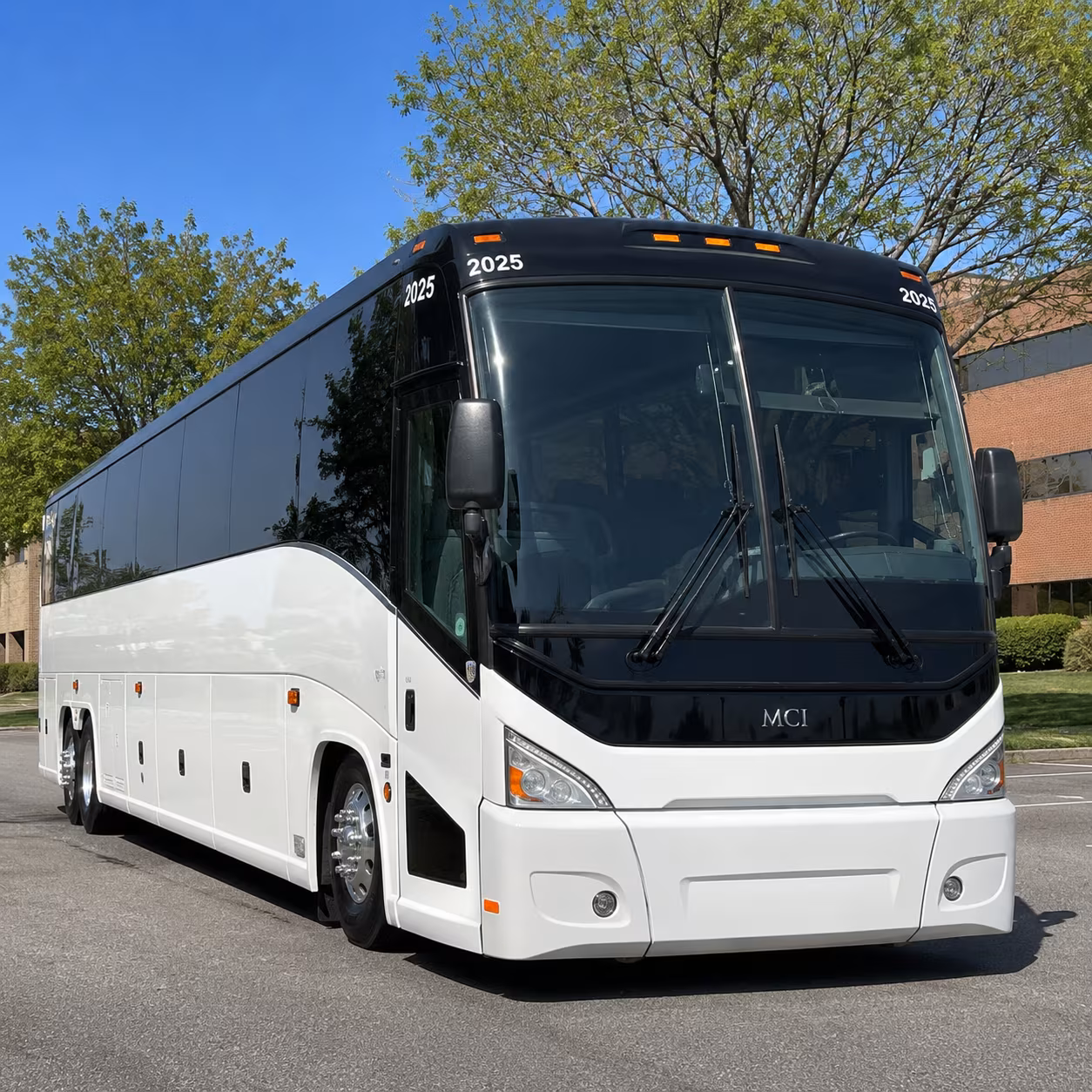 charter buses and minibuses for boca raton s most popular field trip destinations